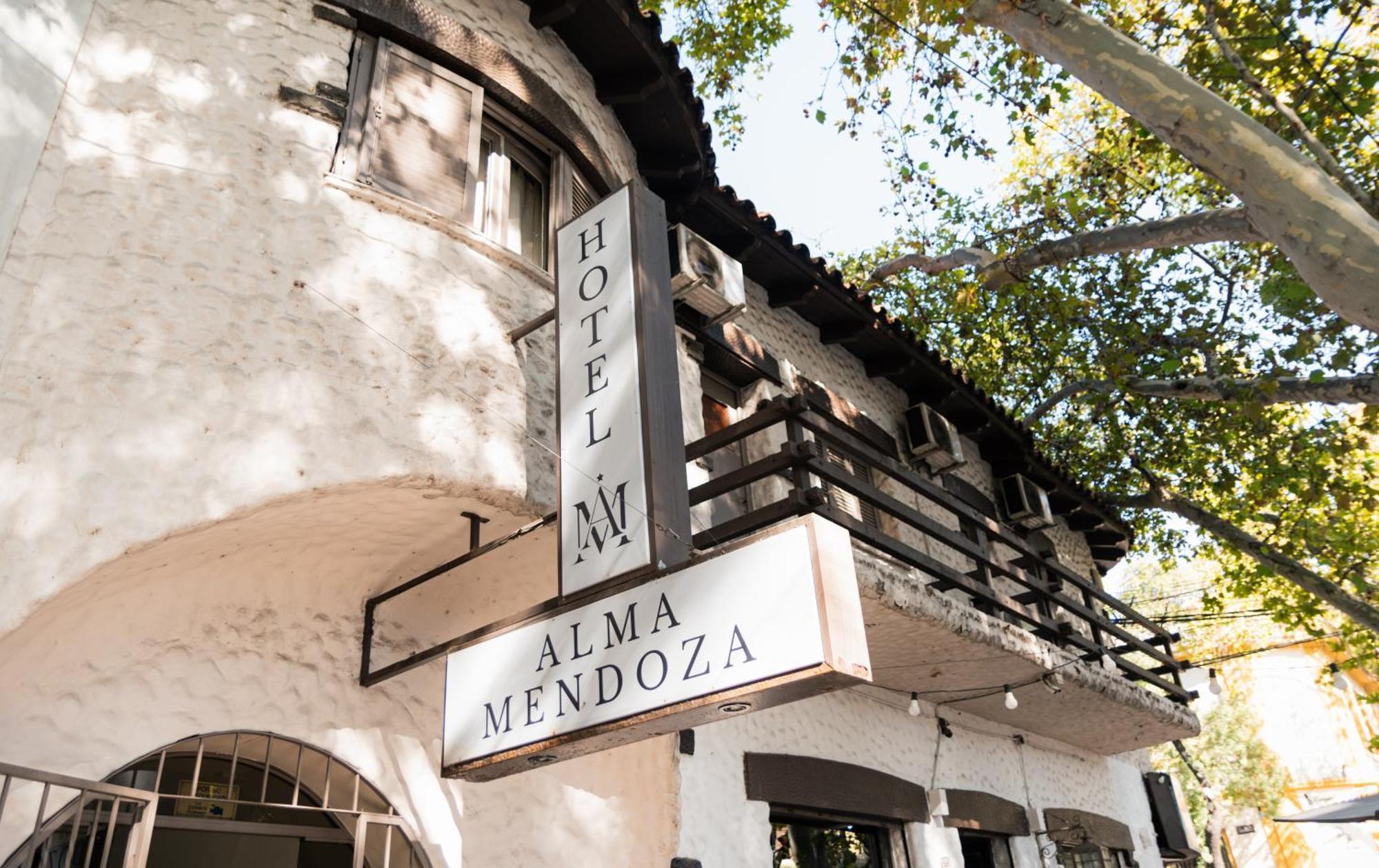 Alma Mendoza Hotel Buitenkant foto